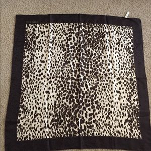 PERRY ELLIS silk leopard scarf
